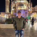 Максим, 44 года