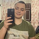 Максим, 22 года