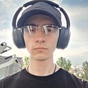 Максим, 24 года