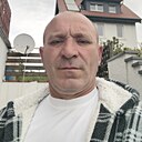Валера, 44 года