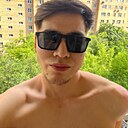 Мавлон, 20 лет