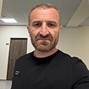 Artur, 44 года