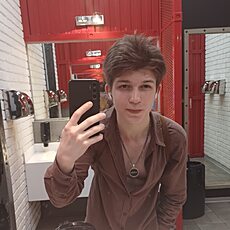 Фотография мужчины Даниил, 18 лет из г. Нижний Новгород