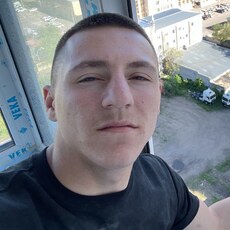 Фотография мужчины Арсений, 19 лет из г. Благовещенск