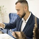 Илья, 33 года