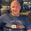 Михаил, 33 года