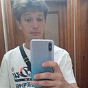 Максим, 22 года