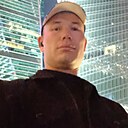 Илхомбой, 32 года