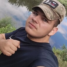 Илья, 21 из г. Брянск.