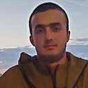 Komron, 22 года