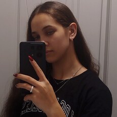 Фотография девушки Лия, 18 лет из г. Санкт-Петербург