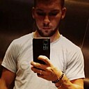 Максим, 24 года