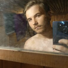 Фотография мужчины Максим, 20 лет из г. Лесосибирск