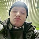 Максим, 23 года