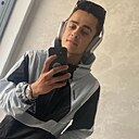 Артур, 25 лет
