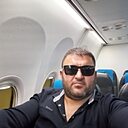 Велик, 40 лет