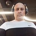 Незнакомец, 43 года