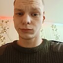 Максим, 22 года