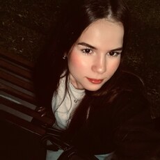 Фотография девушки Лиля, 20 лет из г. Усть-Кут