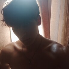 Фотография мужчины Женя, 19 лет из г. Улан-Удэ