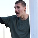 Максим, 18 лет