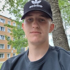 Фотография мужчины Дмитрий, 19 лет из г. Мирный