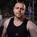 Noname, 42 года