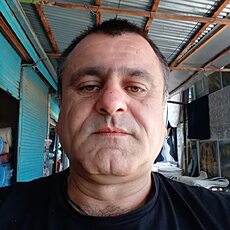 Фотография мужчины წუაროინი, 41 год из г. Тбилиси