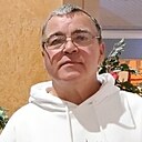 Юрий, 61 год