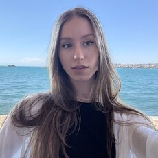 Люба, 19 из г. Санкт-Петербург.