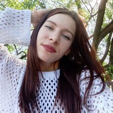Фотография девушки Алëна, 20 лет из г. Красноармейск