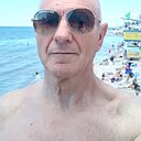 Валентин, 61 год