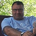 Dato, 52 года