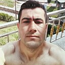 Sasha Petersburg, 33 года