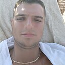 Макс, 32 года