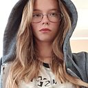 Анюта, 18 лет