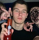 Максим, 18 лет
