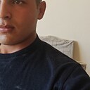 Зохир, 20 лет