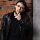 Роман, 20 лет
