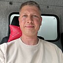 Миша, 42 года