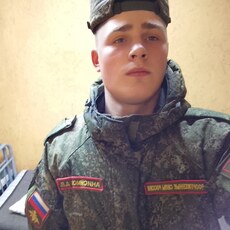 Фотография мужчины Денис, 21 год из г. Урень