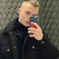Фотография мужчины Дмитрий, 19 лет из г. Екатеринбург