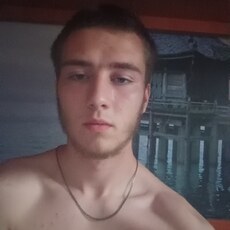 Фотография мужчины Егор, 18 лет из г. Югорск