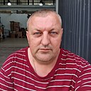 Ден, 42 года