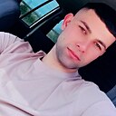 Саша, 23 года