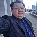 Han, 44 года