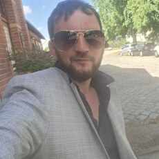 Roma, 35 из г. Берлин.