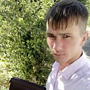 Август, 33 года