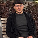 Акоб, 23 года