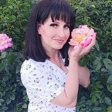 Брюнетка, 37 из г. Донецк.